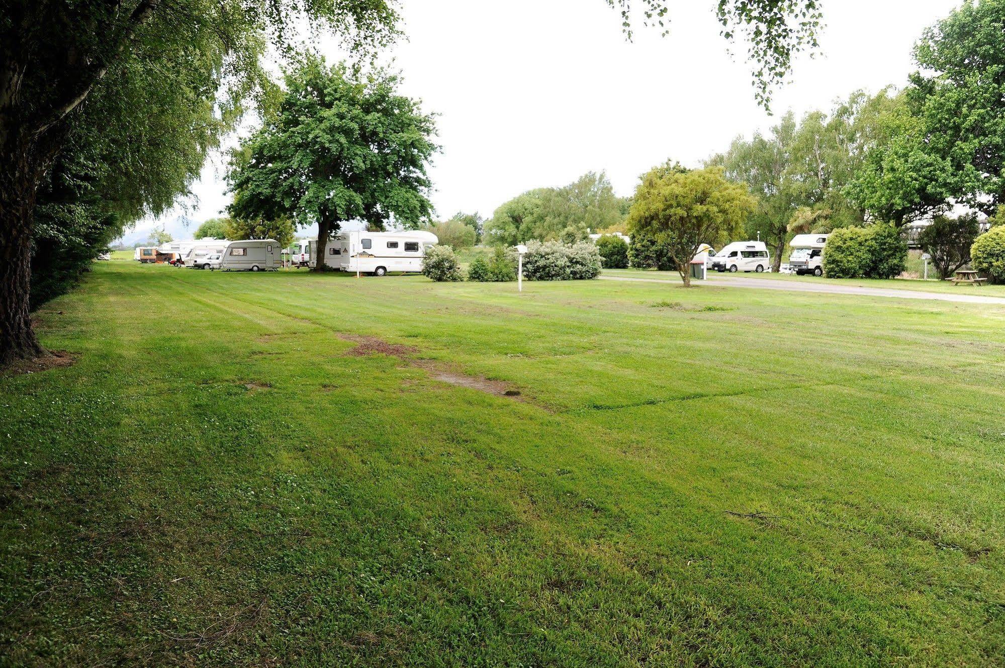 Blenheim Bridges Holiday Park Eksteriør billede